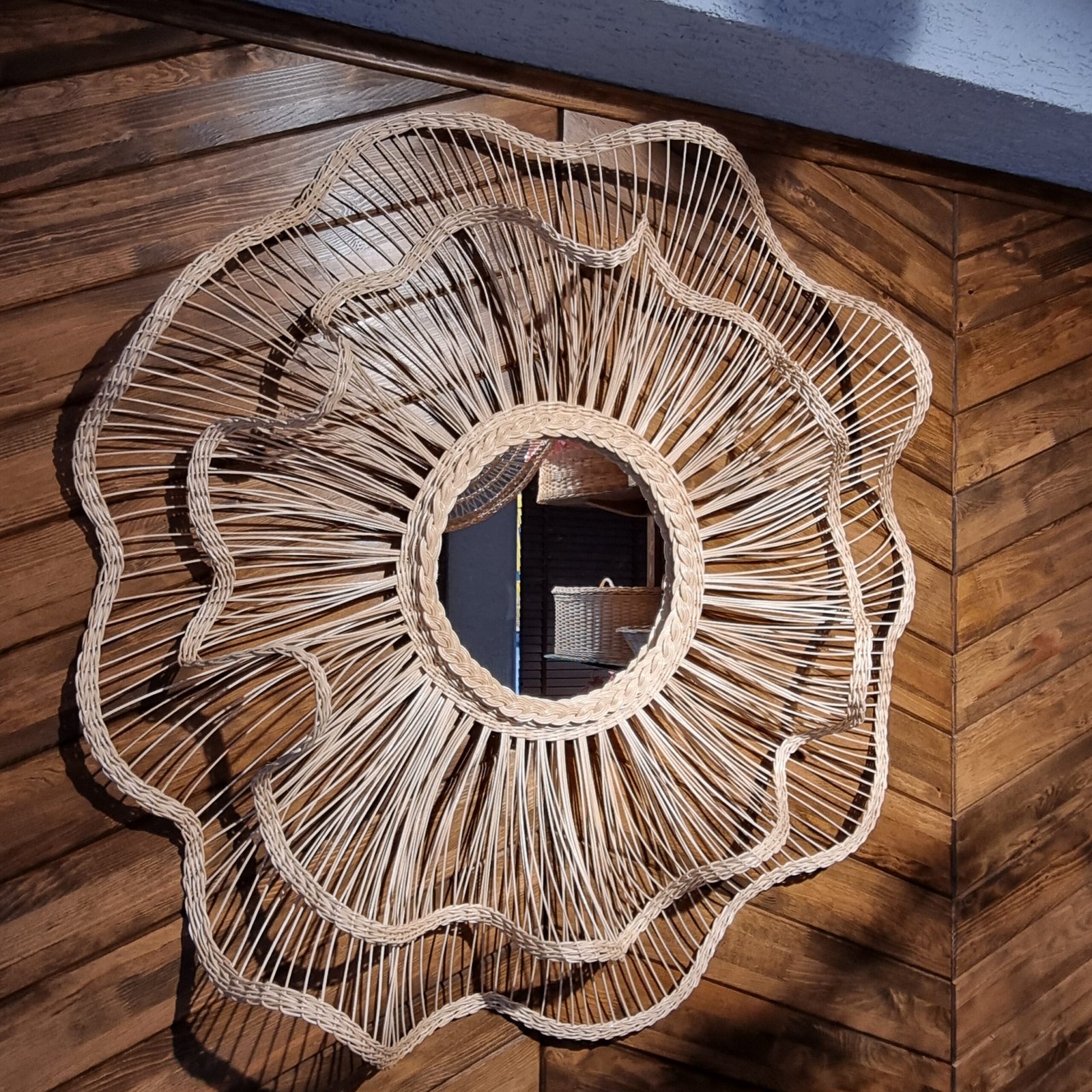 Volanlı Duvar Aynası