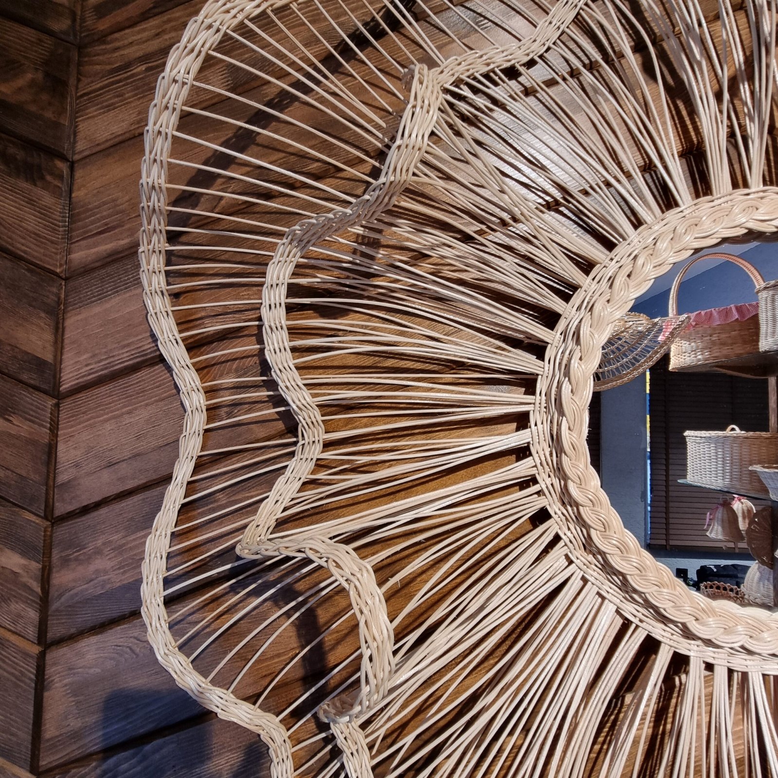 Volanlı Duvar Aynası - Görsel 3