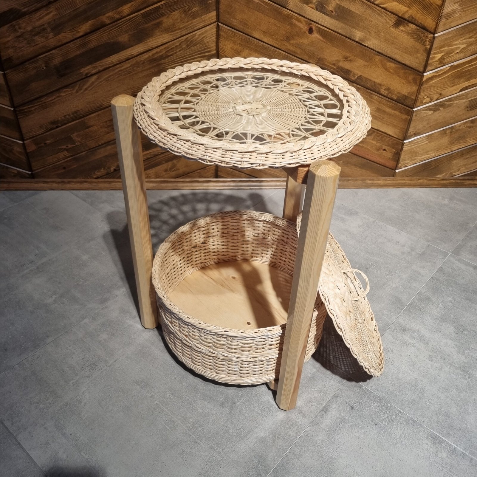 Doğal Örgü İki Katlı Kapaklı Bambu Yan Sehpa